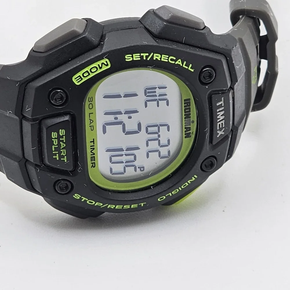 Timex T5K824 Ironman Triathlon 30 Lap Full Size Sport Watch. Works!